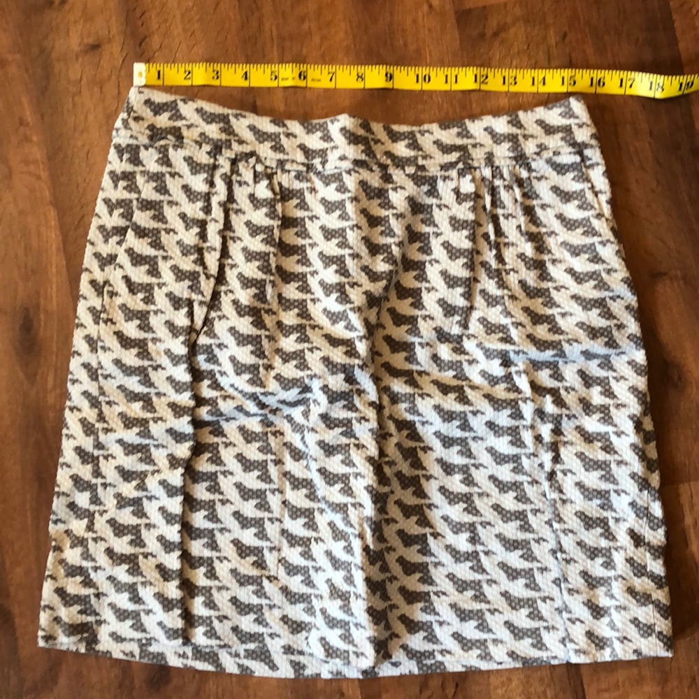 Checkered skirt with pockets!